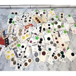 Vintage Lot Of Sewing Craft Buttons La Bouton-La Petite-Vogue Original-Le Chic